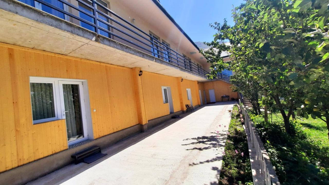 Hotel Sky Star Stepancminda Zewnętrze zdjęcie